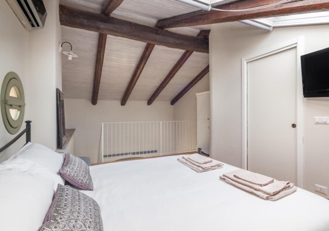 شقة Charming Loft Golf Club Barolo نوفيلو المظهر الخارجي الصورة