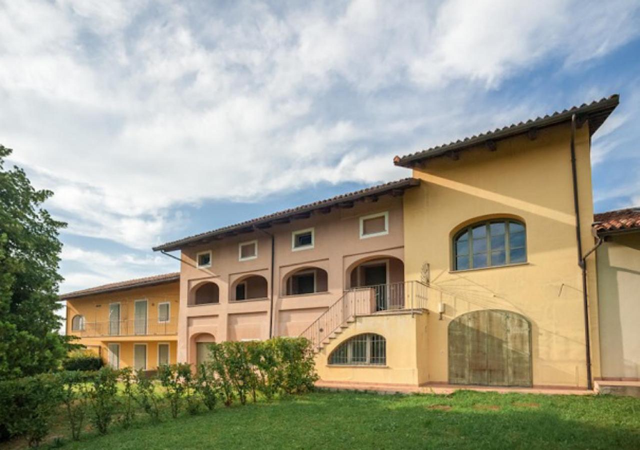 شقة Charming Loft Golf Club Barolo نوفيلو المظهر الخارجي الصورة